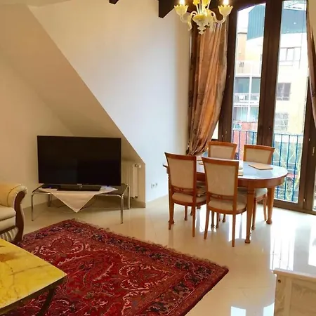 3 Zimmerwohnung Im Herzen Der Altstadt Bonn
